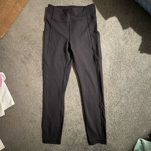 Lululemon black leggings size 6